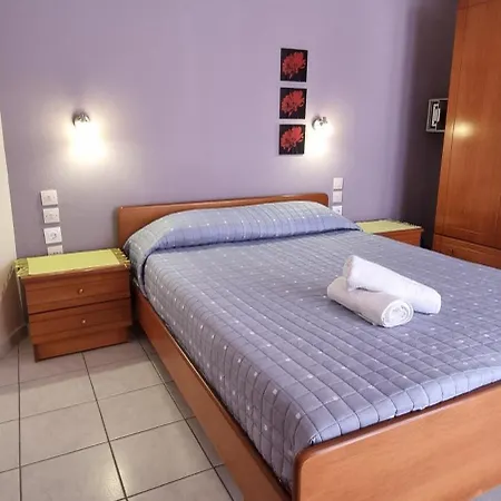 5 αγίας * Agiakampos (Volos)